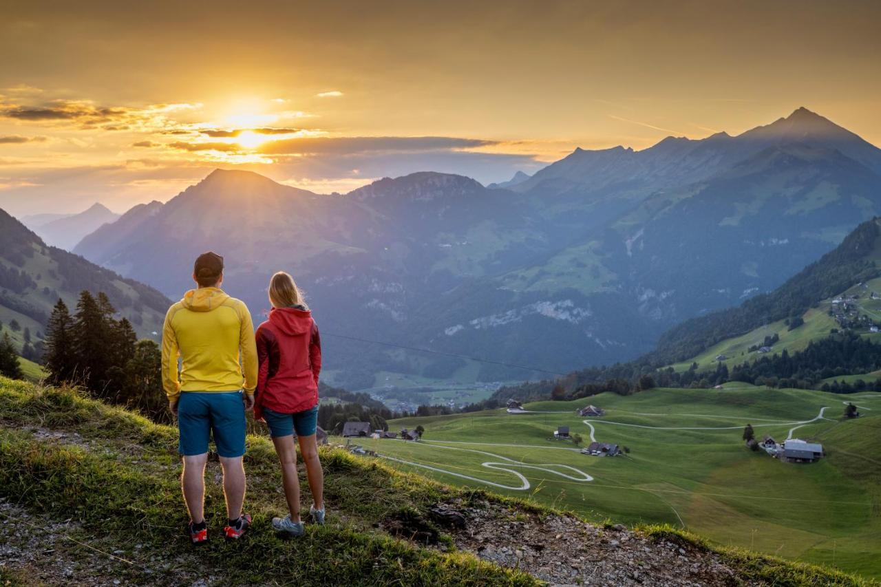 The Swiss Paradise 2 Apartment With Garden, Whirlpool, And Mountain Panorama Wirzweli Buitenkant foto